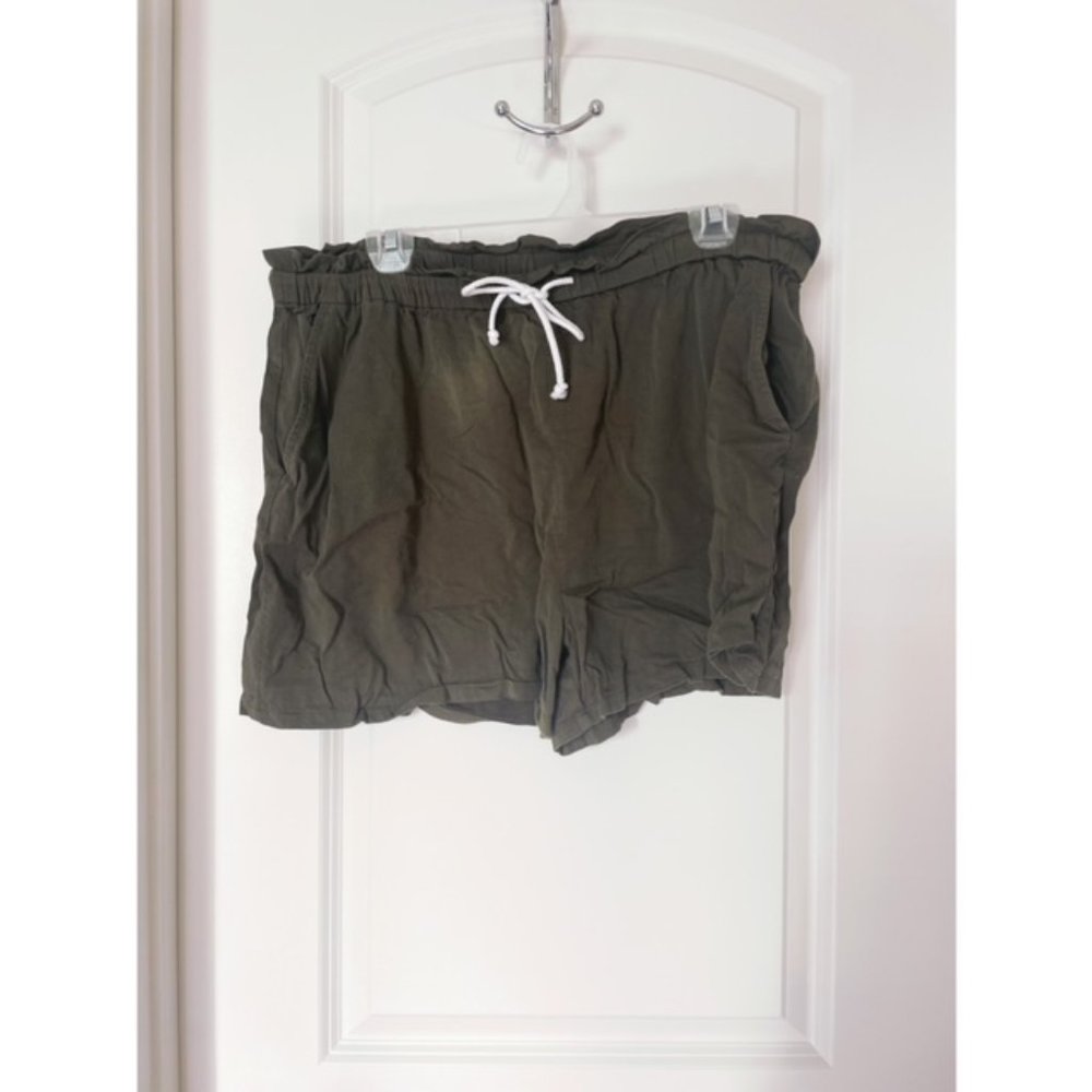 Abound - Tie Waist Lightweight Shorts - Picture 1 of 6